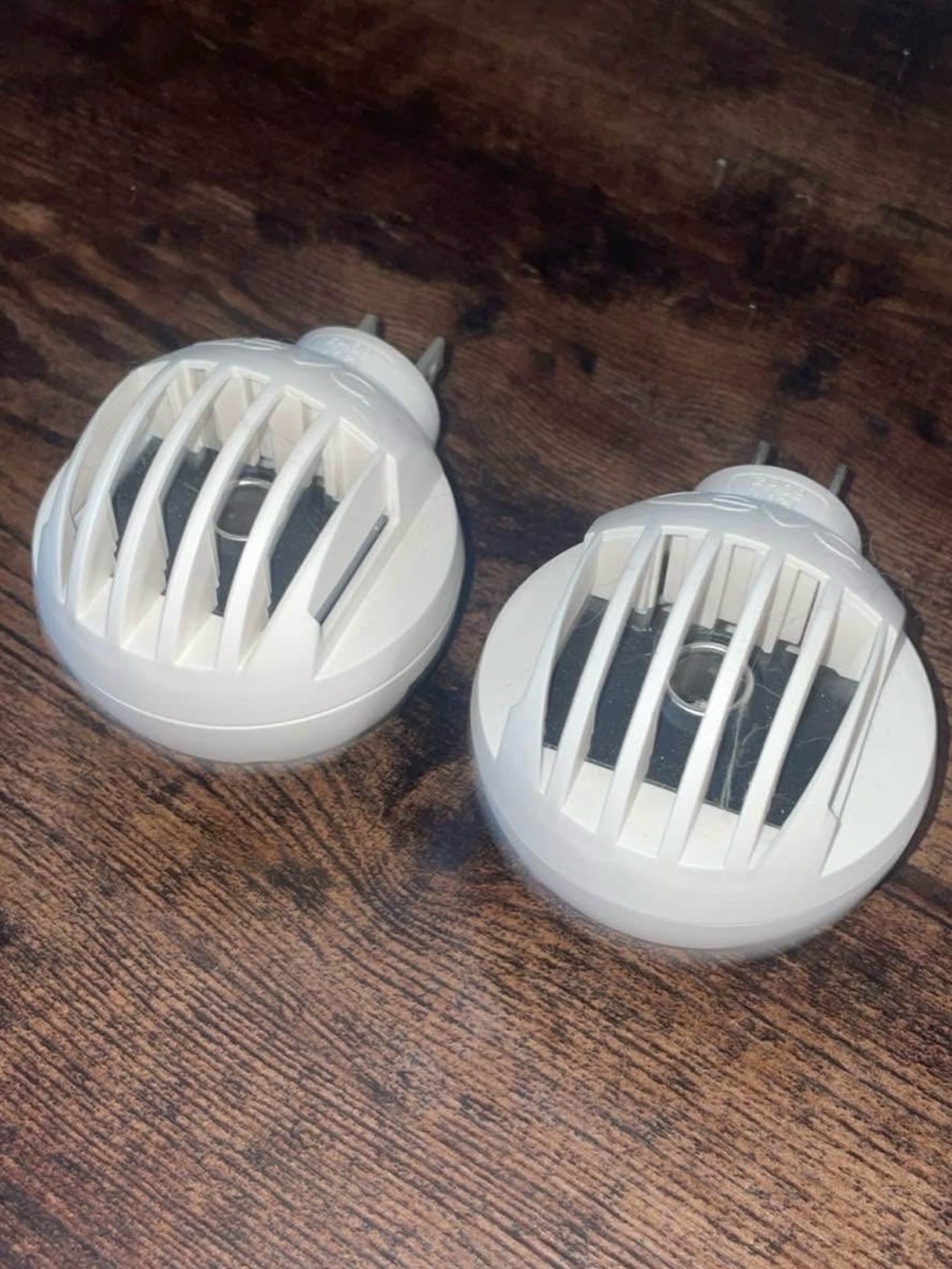2 Feliway Plug-In Diffusers (No Refill)